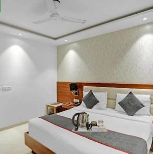 Hotel Wowstops-Clark Near Delhi Airport Neu-Delhi Exterior photo