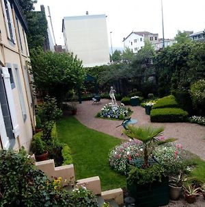 Bed and Breakfast Propriete Charbaymond Clermont-Ferrand Exterior photo
