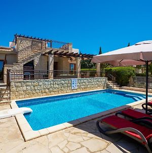 3 Bedroom Villa Madelini With Private Pool, Aphrodite Hills Resort Kouklia Exterior photo