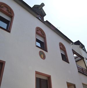 Lovely Modern Apartment Walking Distance From The Mosel Shops And Restaurants Zell Exterior photo