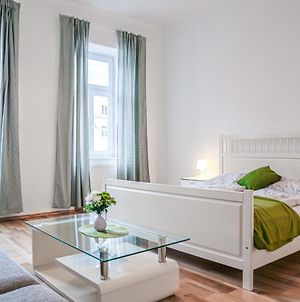 Super Helles Apartment - Perfect For Longstays Wien Exterior photo