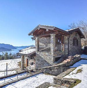 Amazing Home In Luino With 2 Bedrooms Exterior photo