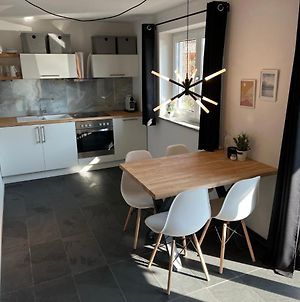 Schöne Designer-Wohnung im Mangfalltal Bruckmühl Exterior photo