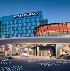 Hyatt Regency Jfk Airport At Resorts World New York Exterior photo