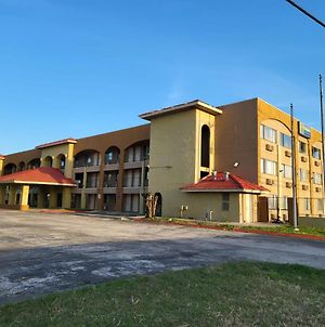 Hallmark Inn&Suites San Antonio Exterior photo
