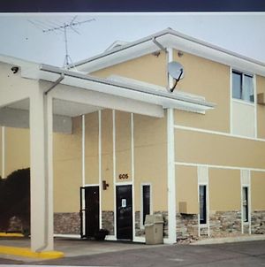 Hotel Super 8 By Wyndham Cos/Hwy. 24 E/Pafb Area Colorado Springs Exterior photo