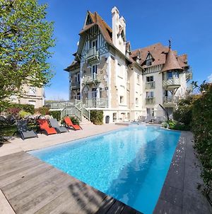 Villa Augeval Hotel De Charme & Spa Deauville Exterior photo