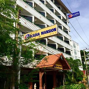 Hotel Arcadia Mansion Pattaya Exterior photo