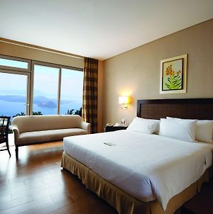 Summit Ridge Tagaytay - Multiple Use Hotel Tagaytay City Exterior photo