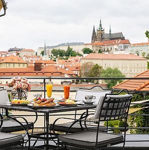 Four Seasons Hotel Prag Exterior photo
