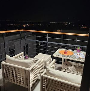 Luxury Holiday Resort Near Egean Sea With Kitchen Urla Exterior photo