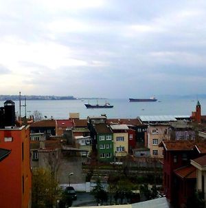 Agora Hostel Istanbul Exterior photo