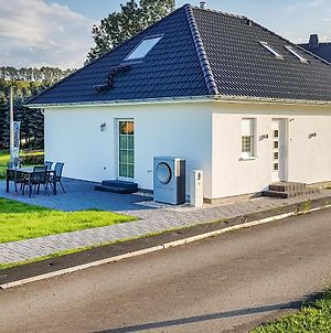 Beautiful Home In Bad Schlema With 2 Bedrooms And Wifi Exterior photo