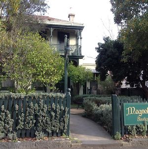 Magnolia Court Boutique Hotel Melbourne City Exterior photo