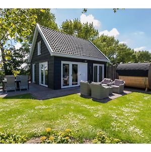 Villa Family House With An Ideal Location Private Terrace Garden And Sauna Vrouwenpolder Exterior photo