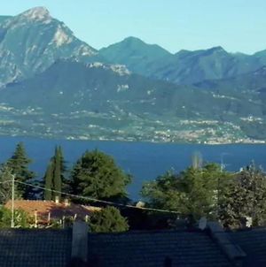 Warm, Nice & Lake-View Apartment With Privat Park San Zeno di Montagna Exterior photo