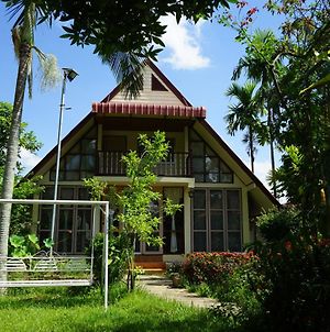 Villa Suksanti Coliving And Vacation Chiang Rai Exterior photo