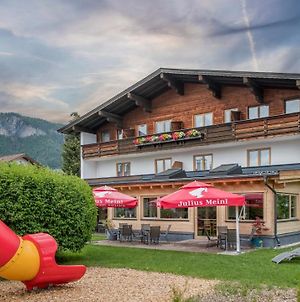 Familienhotel Central St. Johann in Tirol Exterior photo