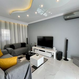 Luxurious Modern Home In Kalamaria, Thessaloniki Exterior photo