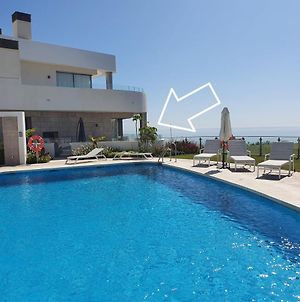 Luxury Beachfront Apartment With Pool, Sauna, Fitness And Gym In Province Malaga, Andalusia Mijas Exterior photo