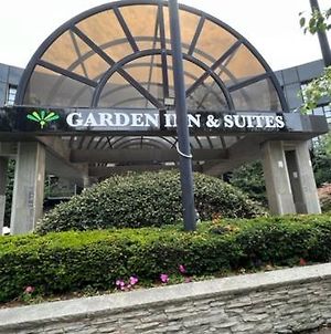Garden Inn&Suites - JFK New York Exterior photo