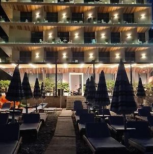 Hotel Aross Vlorë Exterior photo