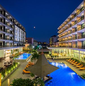 Hotel J Pattaya - Sha Extra Plus Exterior photo