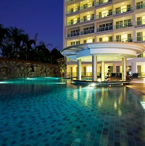 Centara Nova Hotel And Spa Pattaya Exterior photo