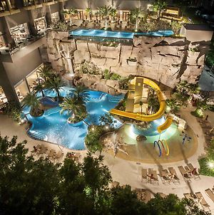 Mercure Pattaya Ocean Resort - Sha Extra Plus Exterior photo