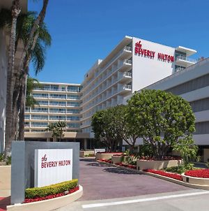 Hotel The Beverly Hilton Los Angeles Exterior photo