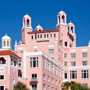 Hotel The Don Cesar - Recently Renovated St. Pete Beach Exterior photo
