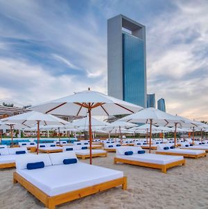 Radisson Blu Hotel&Resort, Abu Dhabi Corniche Exterior photo