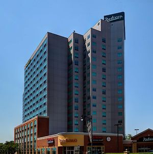 Radisson Hotel&Suites Fallsview Niagara-Fälle Exterior photo