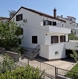Apartments And Rooms With Parking Space Selce, Crikvenica - 2362 Exterior photo