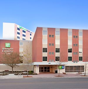 Holiday Inn Express Hotel & Suites Austin Downtown, An Ihg Hotel Exterior photo