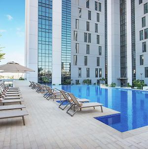 Hotel Hampton By Hilton Dubai Airport Exterior photo