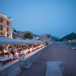 Hotel Riva Petrovac na moru Exterior photo