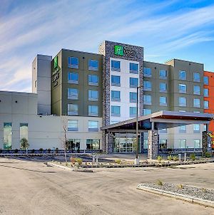 Holiday Inn Express & Suites Calgary Airport Trail Ne Exterior photo