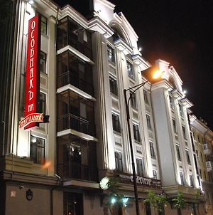 Hotel Osobnyak Na Teatralnoy Kasan Exterior photo