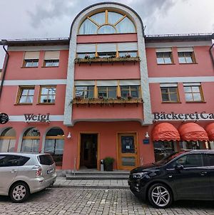 Cafe-Bäckerei-Pension Weigl Oberviechtach Exterior photo