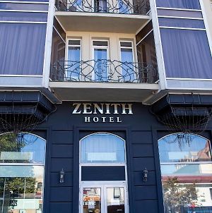 Zenith Hotel Odessa Exterior photo