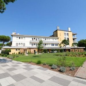 Villa Bungalow In Cavallino-Treporti With Fridge Exterior photo