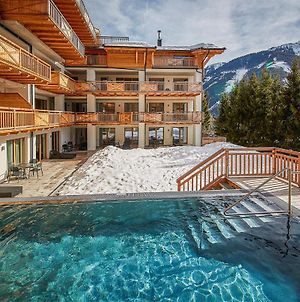 Beautiful Apartment In Saalbach With 2 Bedrooms, Sauna And Heated Swimming Pool Exterior photo