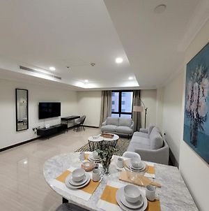 Spacious One Bedroom Apartment In Pearl Tower 21 Doha Exterior photo