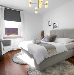 MILPAU Buer 3 - Modernes und zentrales Premium-Apartment mit Queensize-Bett, Netflix, Nespresso und Smart-TV Gelsenkirchen Exterior photo