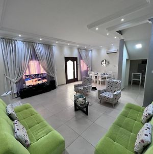 Villa Sasna Doha Exterior photo