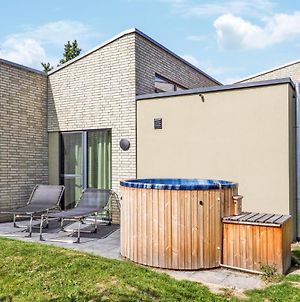 Amazing Home In Lembruch-Dmmer See With Sauna, Wifi And Indoor Swimming Pool Exterior photo