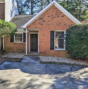 Charming Townhome With Yard About 25 Mi To Dtwn Atl Fayetteville Exterior photo