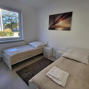 Monteurzimmer Mit Zwei Einzelnen Betten In Einer 3Zi Wohnung Mit Kuche Und Bad Osnabrück Exterior photo