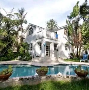 Coconut Grove Guest House Miami Exterior photo